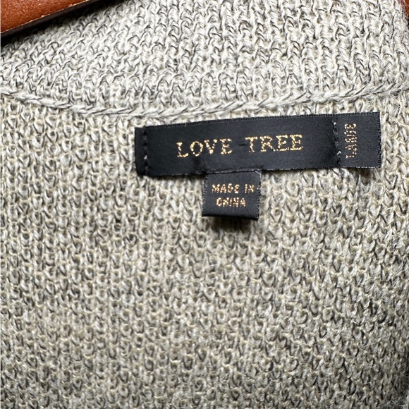 SOLD! Sweater Vest - Picture 3 of 4